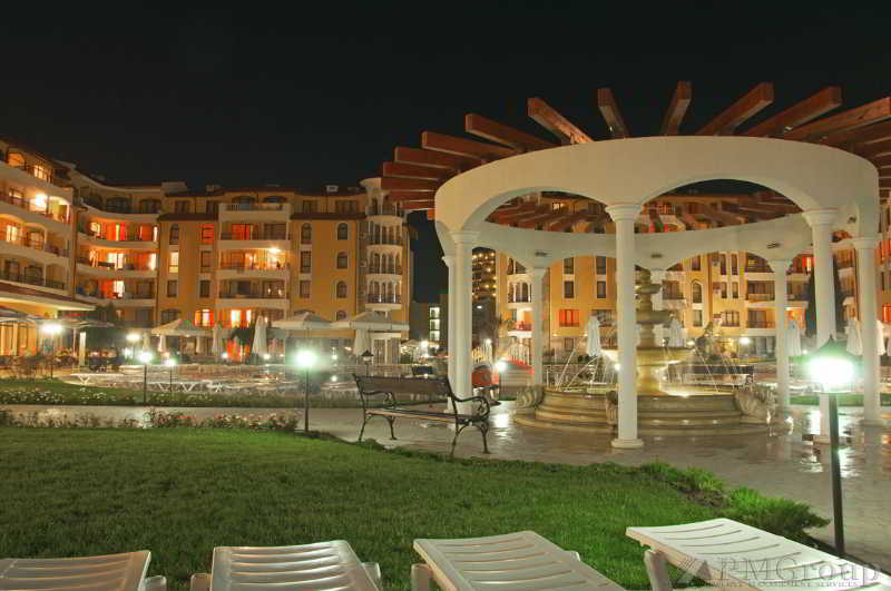 Royal Sun Lejlighedshotel Sunny Beach Eksteriør billede