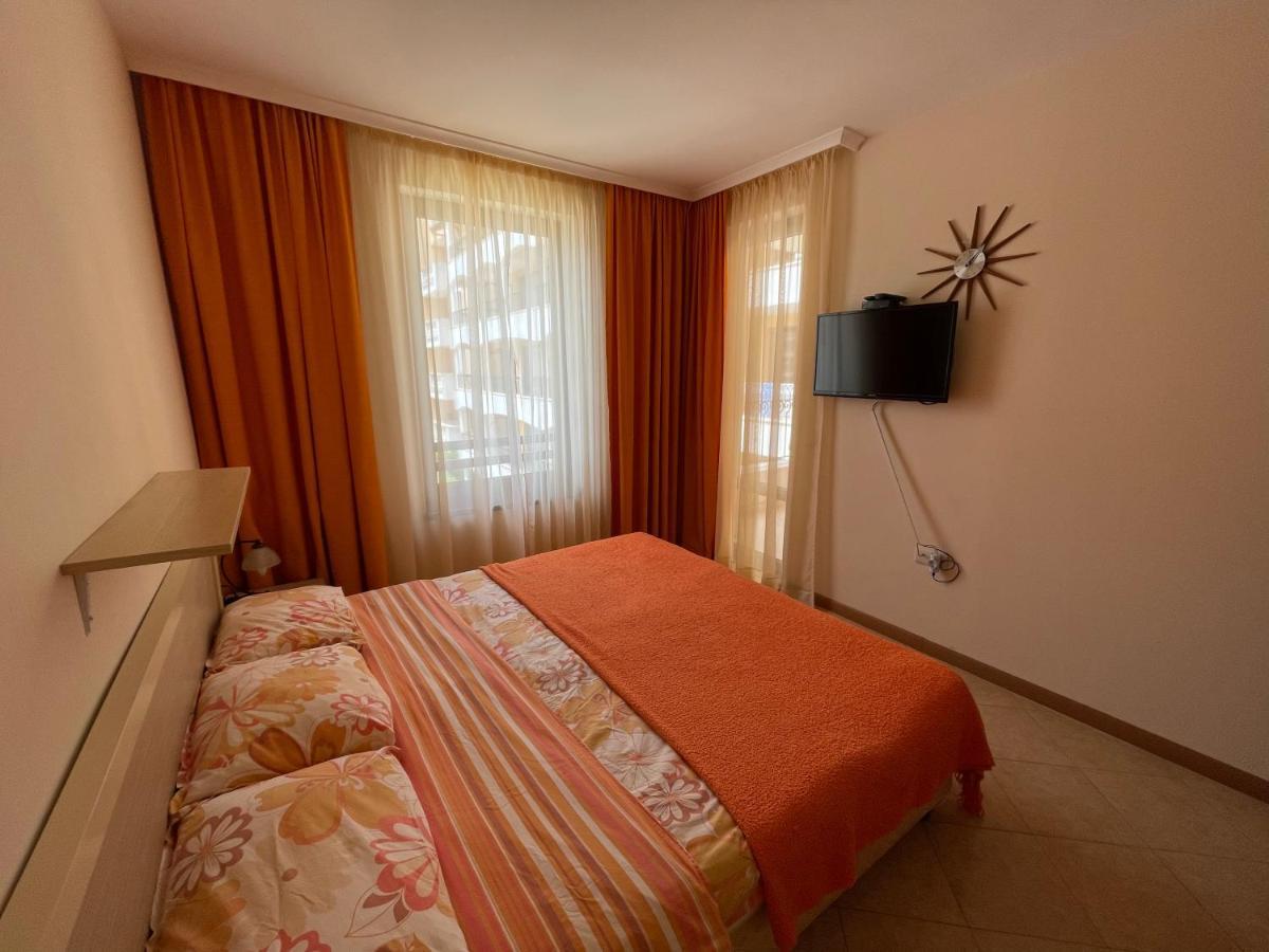 Royal Sun Lejlighedshotel Sunny Beach Eksteriør billede