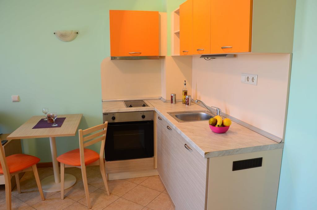 Royal Sun Lejlighedshotel Sunny Beach Eksteriør billede