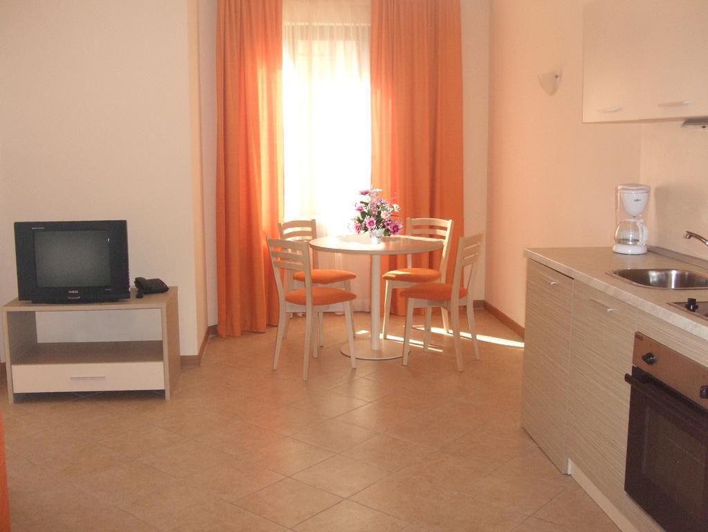 Royal Sun Lejlighedshotel Sunny Beach Værelse billede