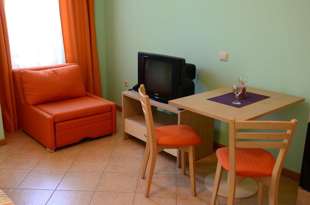 Royal Sun Lejlighedshotel Sunny Beach Værelse billede