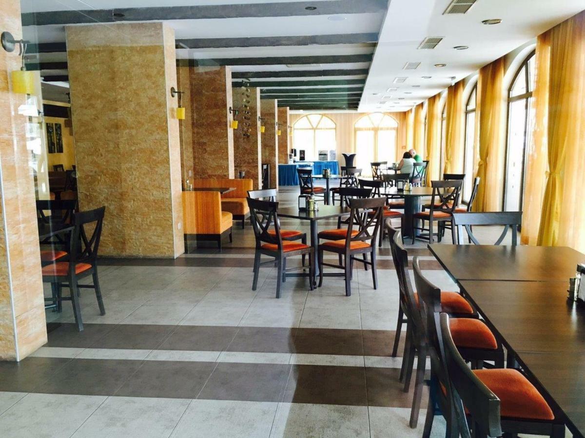 Royal Sun Lejlighedshotel Sunny Beach Eksteriør billede